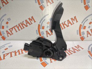 Педаль газа электронная для SITRAK C7H 811W25970-6103