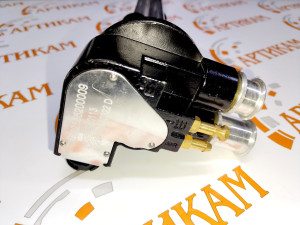 Топливозаборник с датчиком уровня топлива SITRAK AZ932555200009