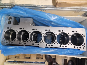 Блок цилиндров 6СТ V8.3 DCEC (два термостата) 3971411,3968602