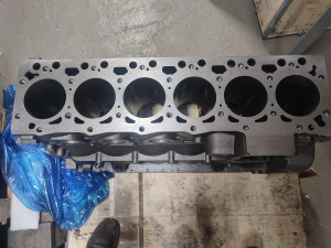 Блок цилиндров V=5.9 6ISBe 4089119, 4897326, 4897335, 3971030 IVECO CARGO, НЕФАЗ