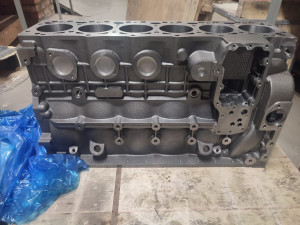 Блок цилиндров V=5.9 6ISBe 4089119, 4897326, 4897335, 3971030 IVECO CARGO, НЕФАЗ