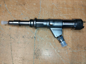 Форсунка топливная M15 5686232 X15 Shacman X6000